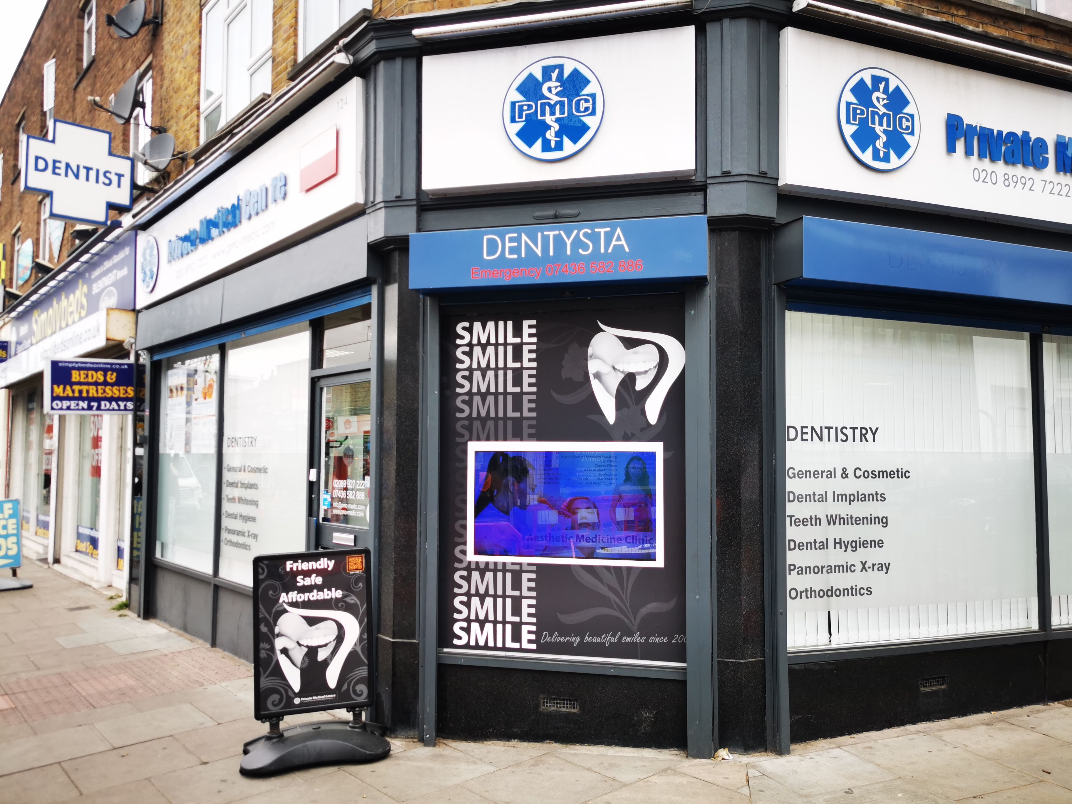 Contact to the Dental Clinic in London PMC Dental
